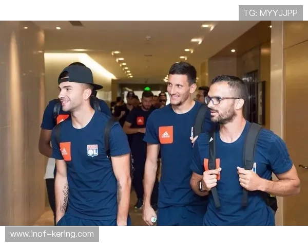 天津先行者鏖战赛场展现团队实力激发球迷热情引燃新赛季激情